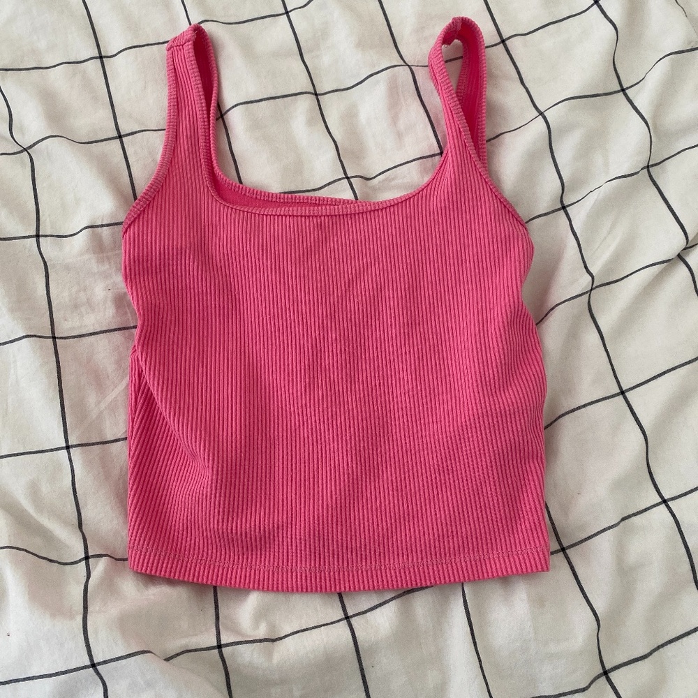 Women’s hollister pink tank